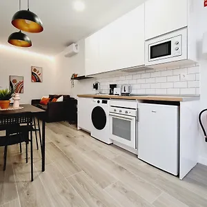 https://bilbao-apartamentos-zorroza.sansebastianhotels.net